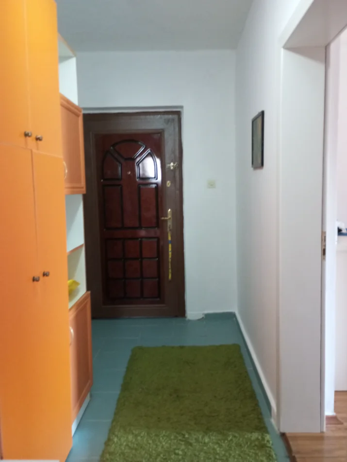 Berat, shes apartament 1+1+Aneks+Ballkon Kati 5, 65 m² 45.000 € (Rruga Barikadave,Berat)