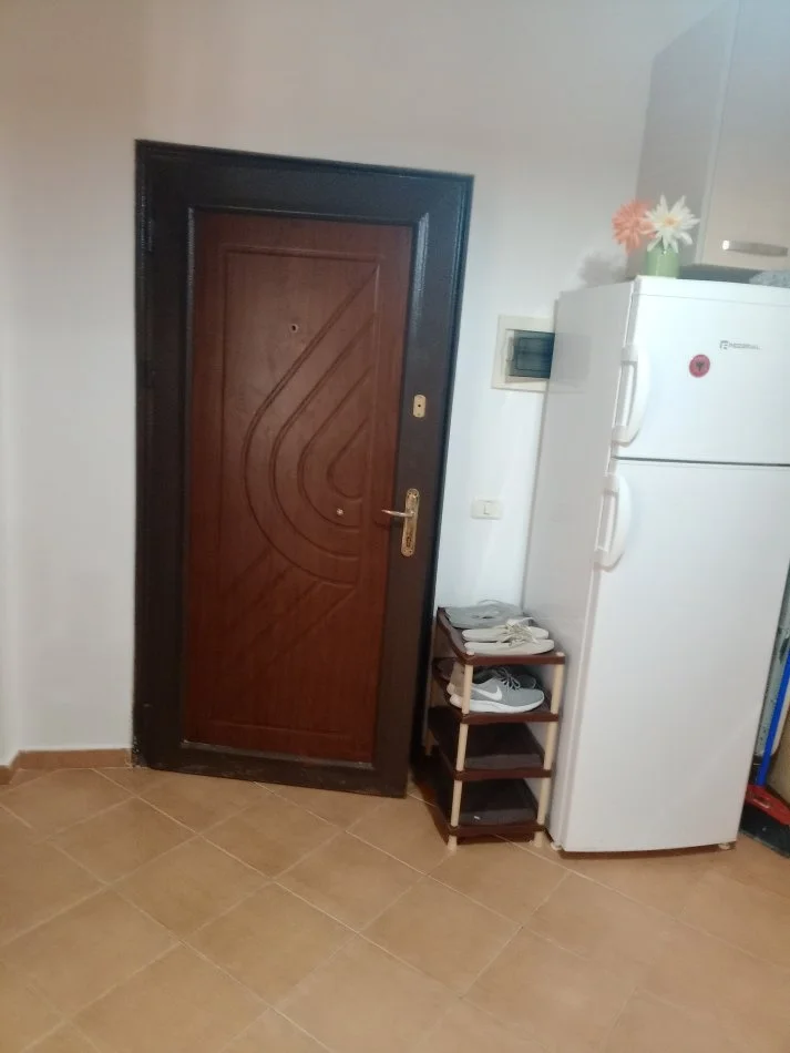 Mali Robit, shitet apartament 1+1+Ballkon Kati 3, 65 m² 75.000 € (MALI ROBIT GOLEM)