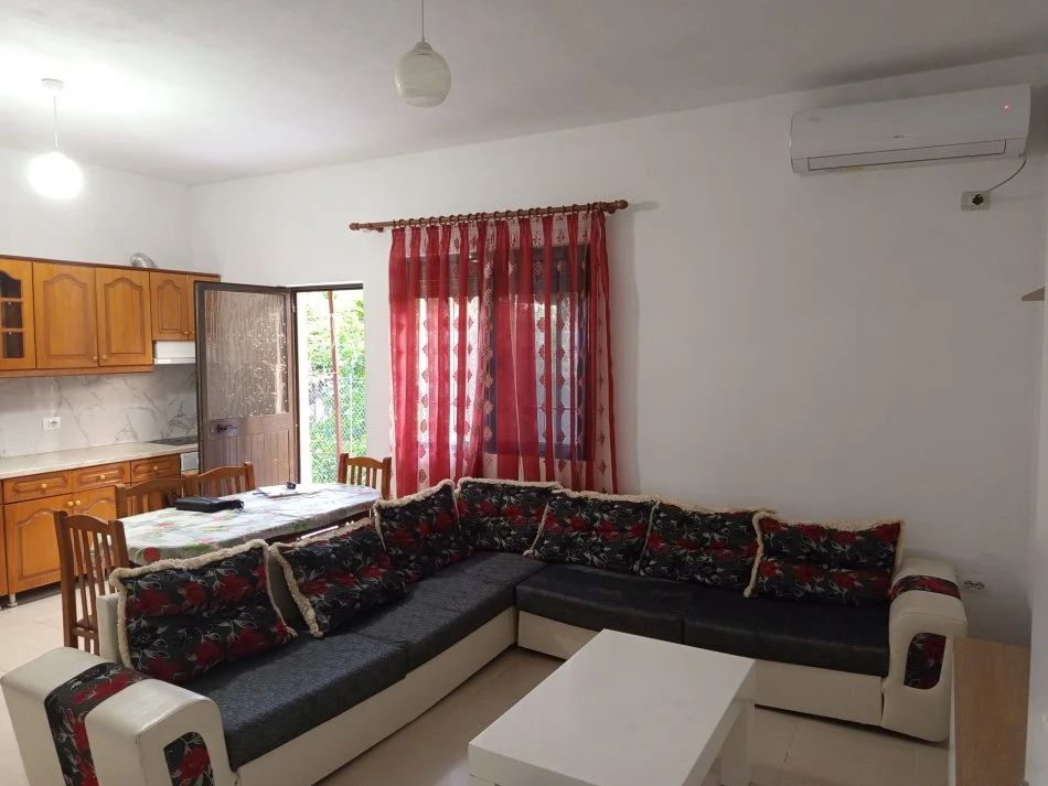 Tirane, jepet me qera apartament 2+1+Aneks Kati 1, 96 m² 350 € 