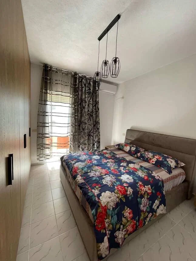 Shes Apartment 1+1 ke shkembi kavajes