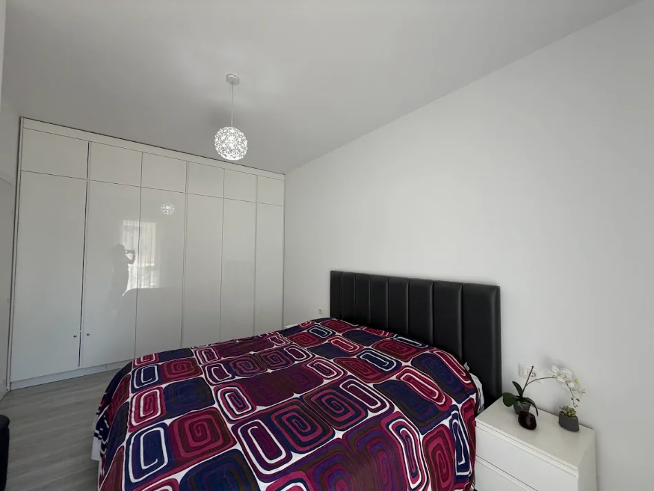 Tirane, jepet me qera nga Pronari, pa-komision apartament 1+1 Kati 2, 65 m² 750 € 