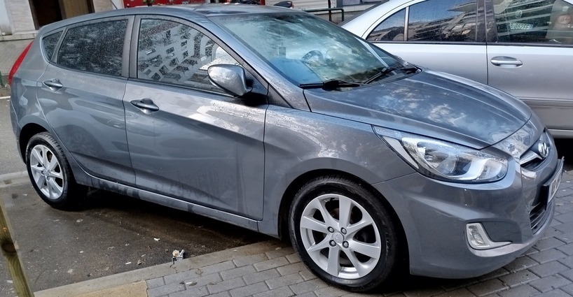 Tirane, shitet makine Hyundai Accent Witt PREMIUM Nafte, gri e erret automatik Kondicioner 166.000 km 6.400 €