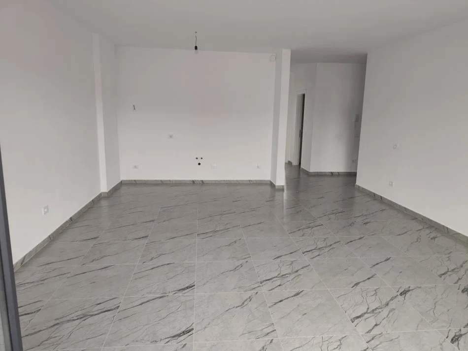 Shkoder, shitet apartament 3+1+Ballkon Kati 6, 1.354 m² 