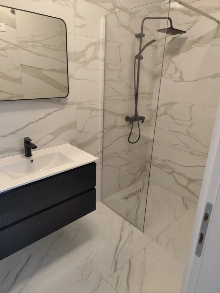 Shkoder, shitet apartament 2+1+Ballkon Kati 2, 160.000 € 