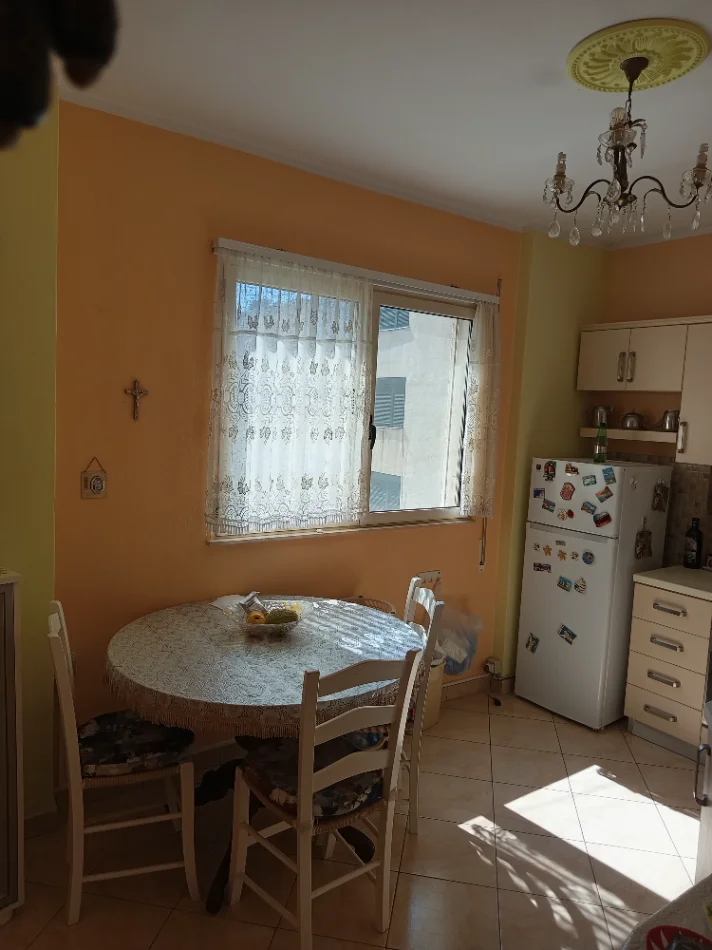 Durres, shes apartament 2+1+Aneks+Ballkon Kati 5, 106 m² (Rruga Taulantia)