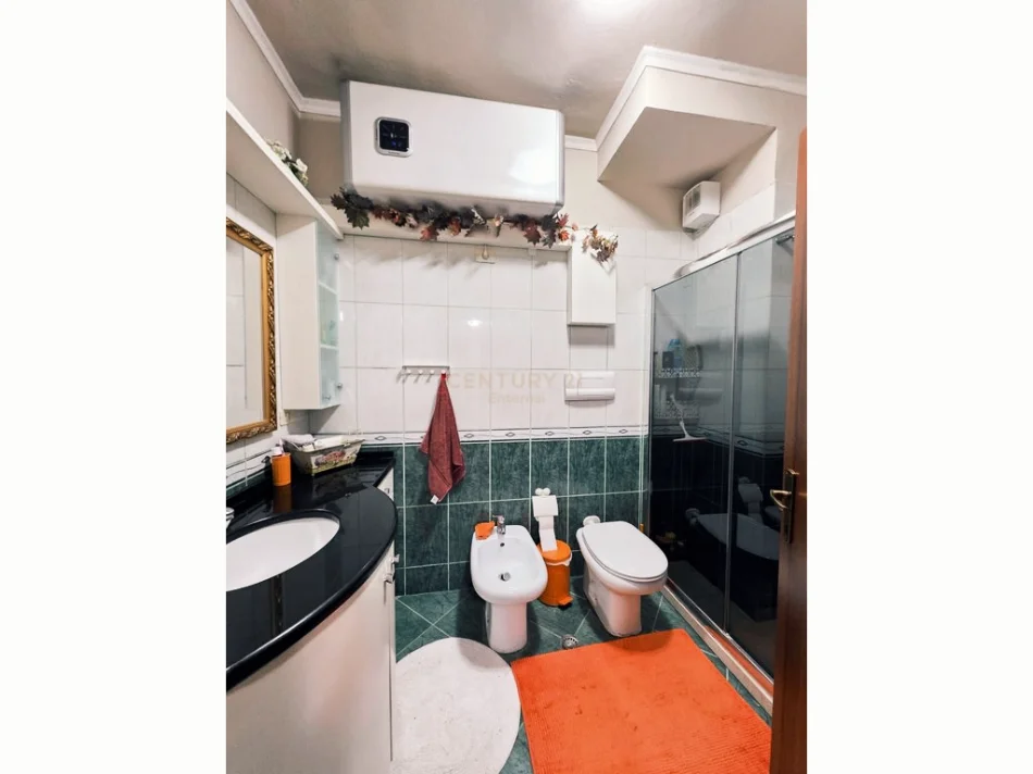 Tirane, shitet apartament 2+1+Aneks+Ballkon Kati 1, 83 m² 180.000 € (Kodra e Diellit)