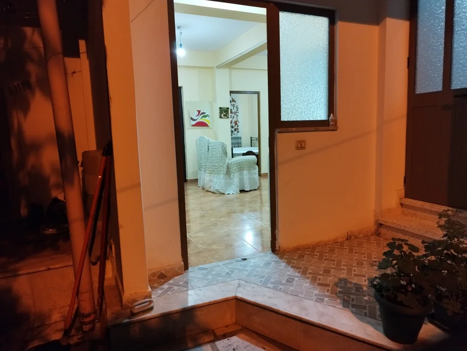 Tirane, jepet me qera Vile 2+1 Kati 1, 60 m² 400 € (Poshtë spitalit Amerikan 2)