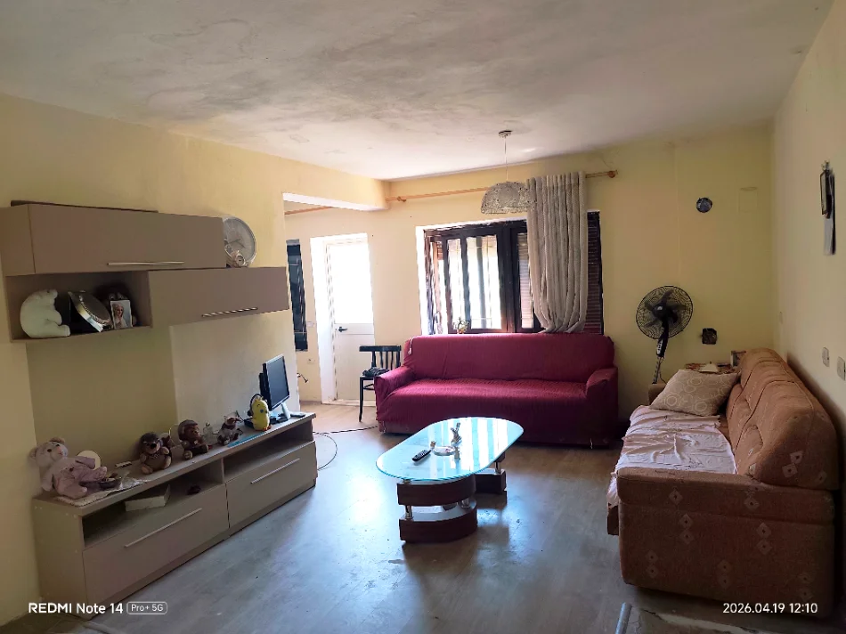 Shkoder, shitet 2+1+Aneks+Ballkon Kati 2, 74 m² 75.000 € 