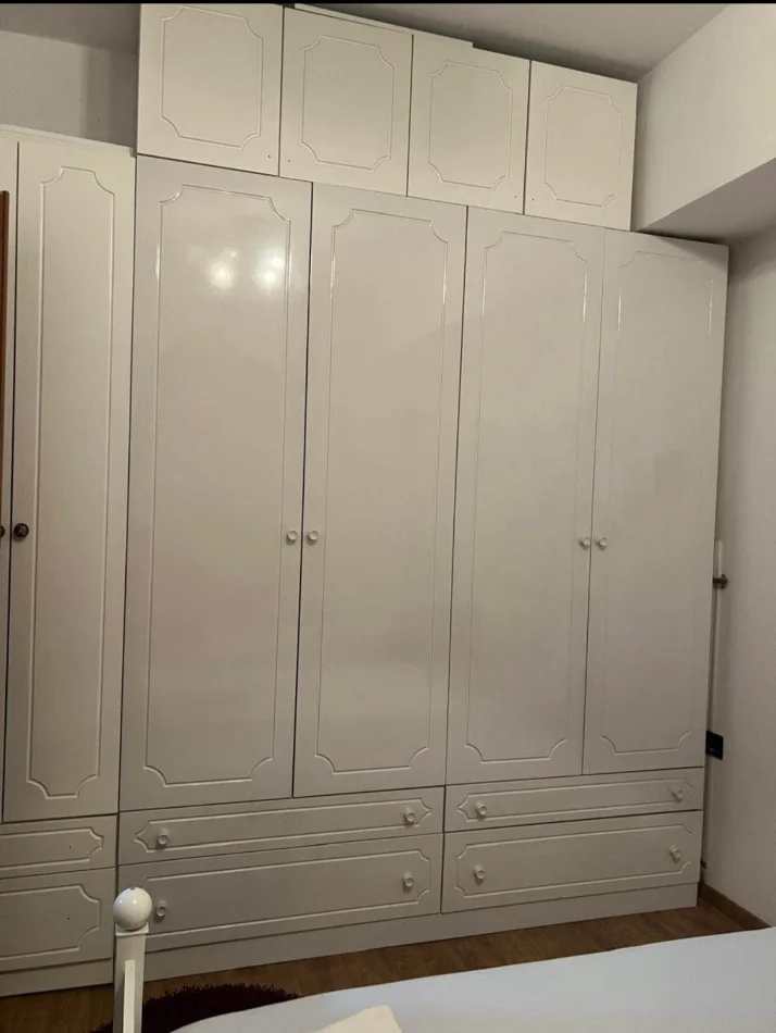 Tirane, jepet me qera apartament 2+1 Kati 4, 89 m² 600 € (Rruga e kosovarëve)