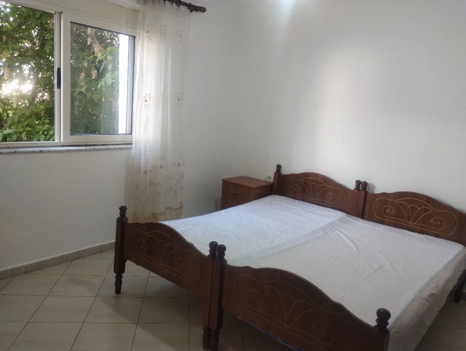 Jepet me qera apartament 2+1+Ballkon, Kati 2, (Rr. Jordan Misja)