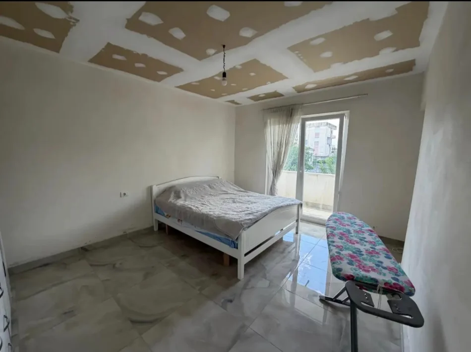 Shkoder, shitet apartament 2+1+Aneks+Ballkon Kati 2, 81 m² 125.000 € 