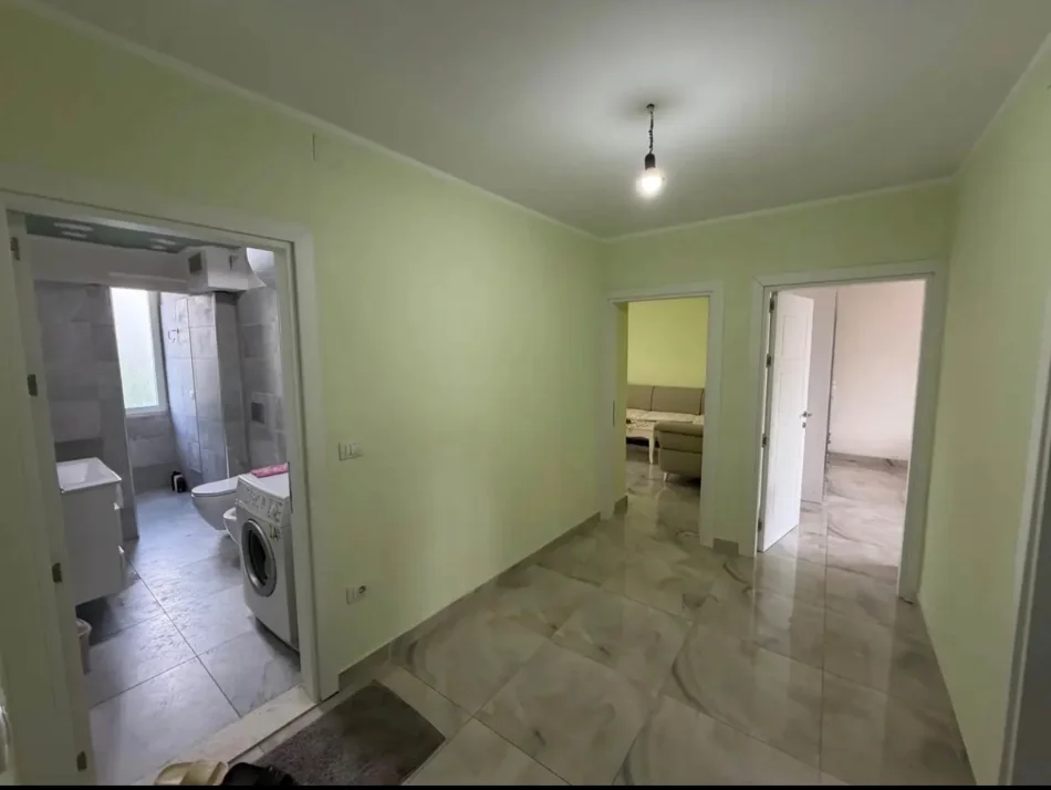 Shkoder, shitet apartament 2+1+Aneks+Ballkon Kati 2, 81 m² 125.000 € 