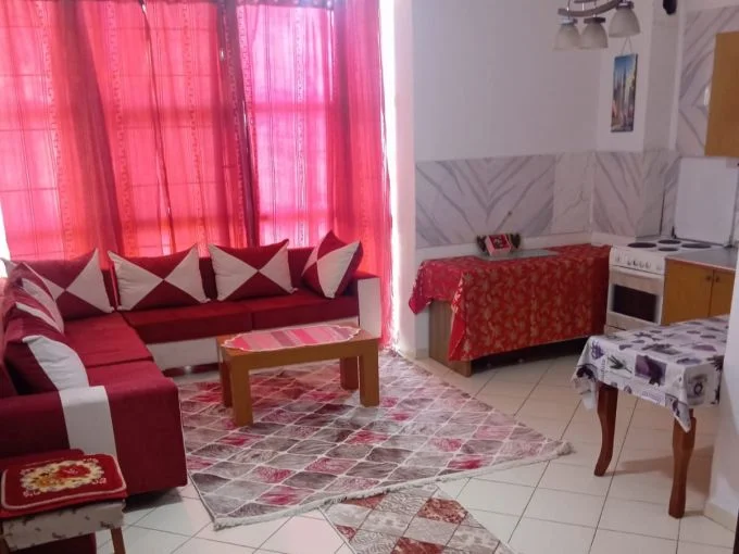 Tirane, jepet me qera apartament 1+1+Aneks+Ballkon Kati 6, 70 m² 400 € (astir, unaza e re)