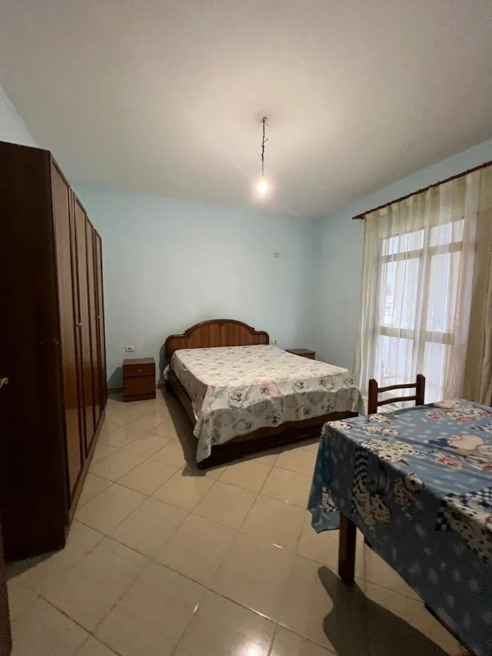 Tirane, jepet me qera Vile 2+1+Aneks+Ballkon Kati 2, 130 m² 650 € (Vilat Gjermane)