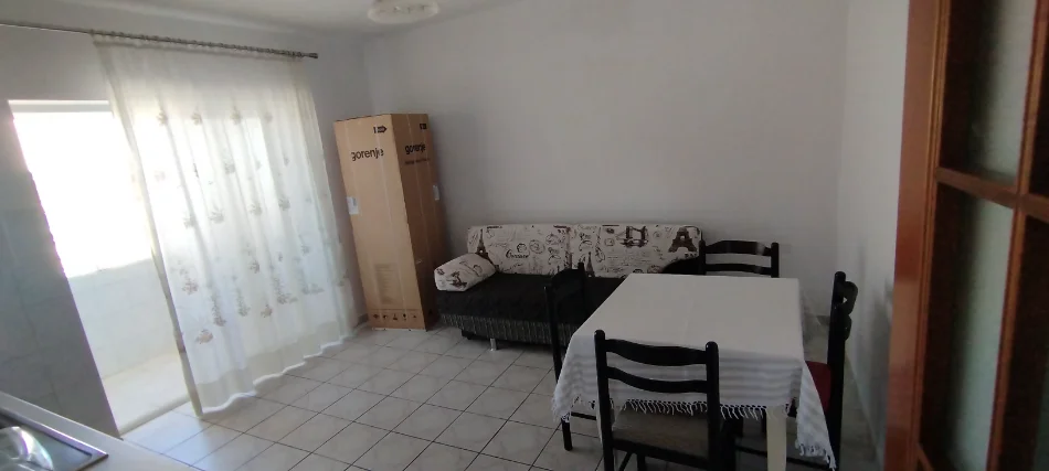 Tirane, jepet me qera apartament 2+1+Ballkon Kati 5, 75 m² 550 € (Musafa Leshi)