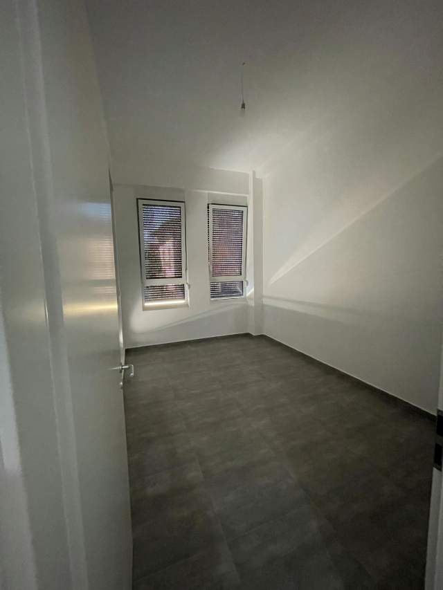 Tirane, jepet me qera apartament 2+1+A+BLK Kati 1, 79 m² 700 Euro (Frosina Plaku, Kompleksi Magnet)