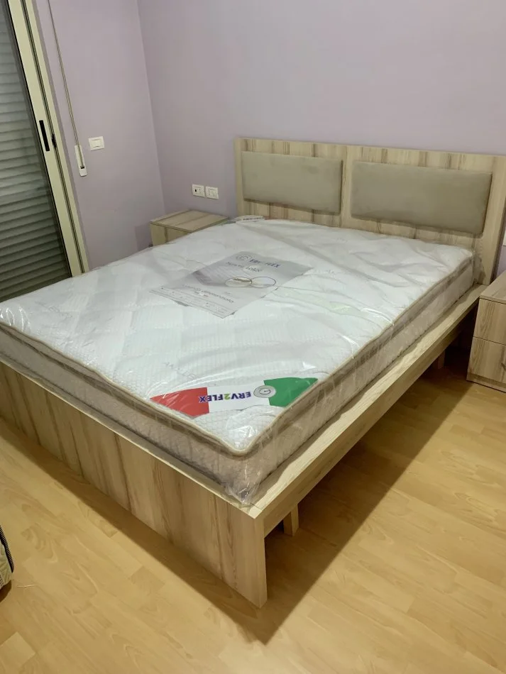 Tirane, jepet me qera apartament+verande | Penthouse 2+1+Aneks+Ballkon Kati 4, 140 m² 450 € (Rruga Fuat Toptani)