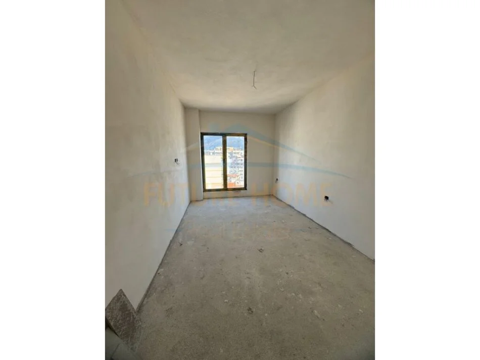 Tirane, shitet apartament 1+1+Ballkon Kati 7, 67 m² 190.500 € 