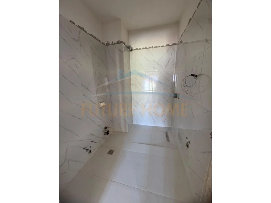 Tirane, shitet apartament 1+1+Ballkon Kati 7, 67 m² 190.500 € 