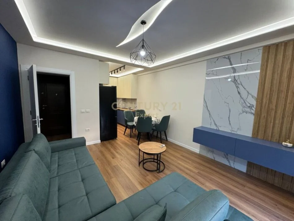 Tirane, jepet me qera apartament 1+1+Aneks+Ballkon Kati 3, 60 m² 850 € (Rruga e Durresit)