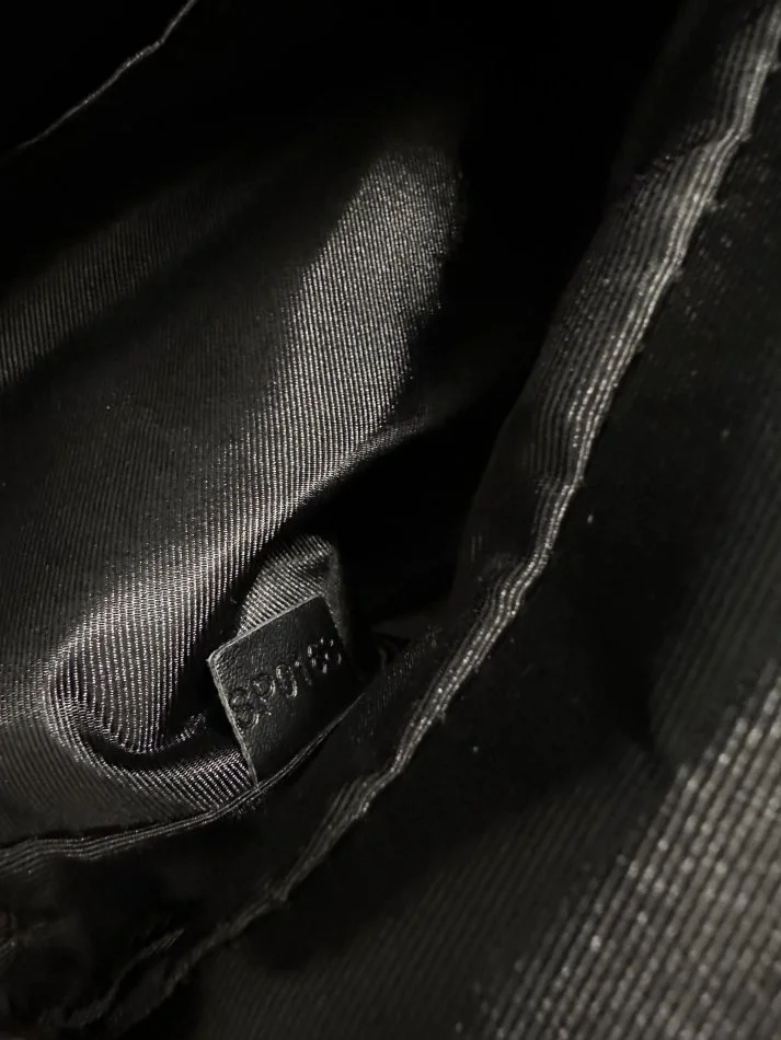 Tirane, shes Shitet Cante Louis Vuitton