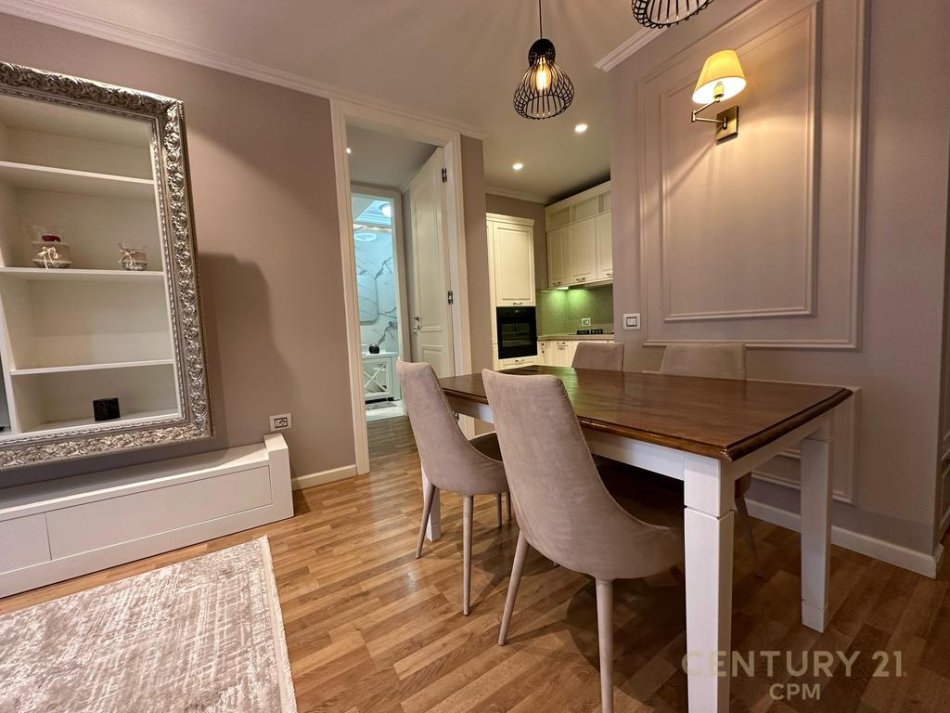 Tirane, jepet me qera apartament 1+1 Kati 6, 83 m² 850 € (Komuna e parisit)