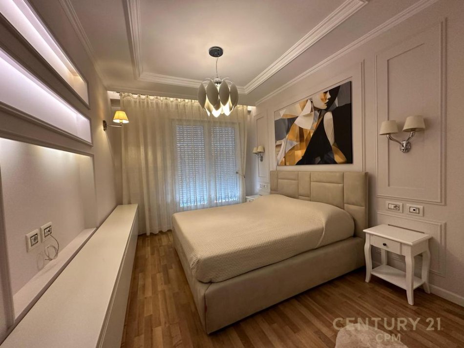 Tirane, jepet me qera apartament 1+1 Kati 6, 83 m² 850 € (Komuna e parisit)