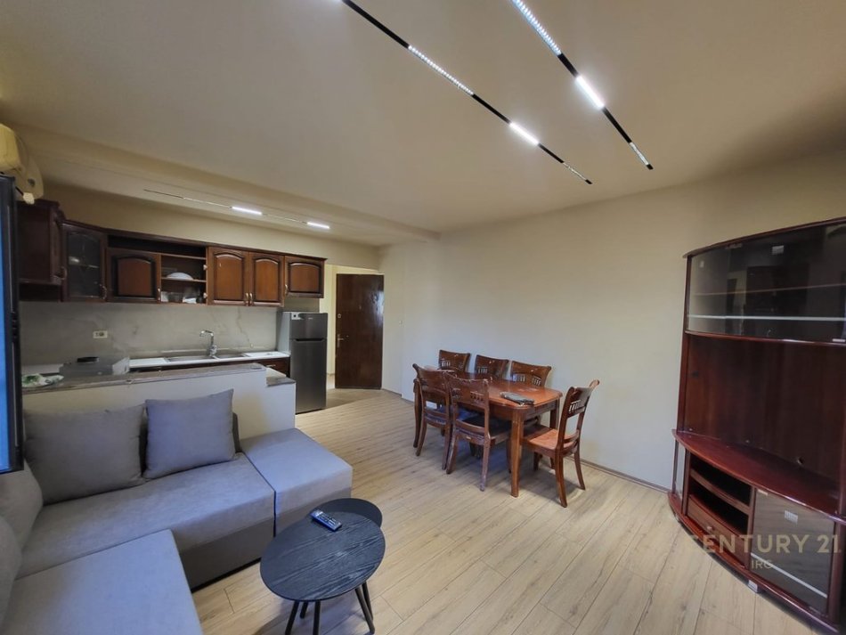 Tirane, shitet apartament 1+1 Kati 4, 60 m² 100.000 € (Don Bosko)