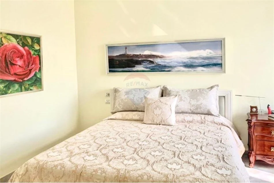 Tirane, jepet me qera apartament 2+1 Kati 6, 600 € (Ish Parku Autobuzave)