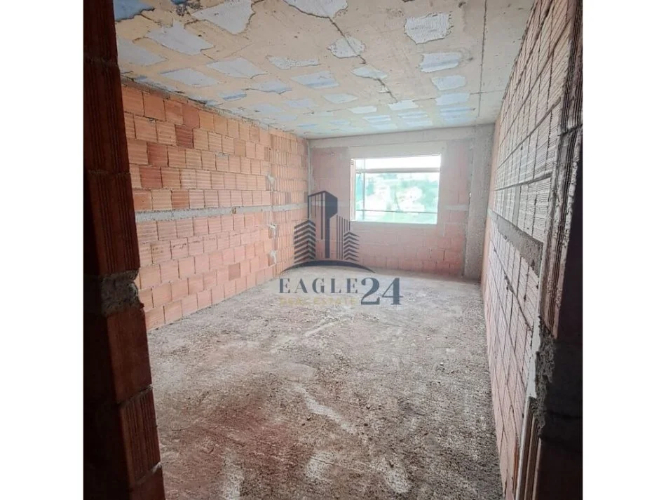 Tirane, shitet apartament 1+1 , 80 m² 79.000 € (Paskuqan)