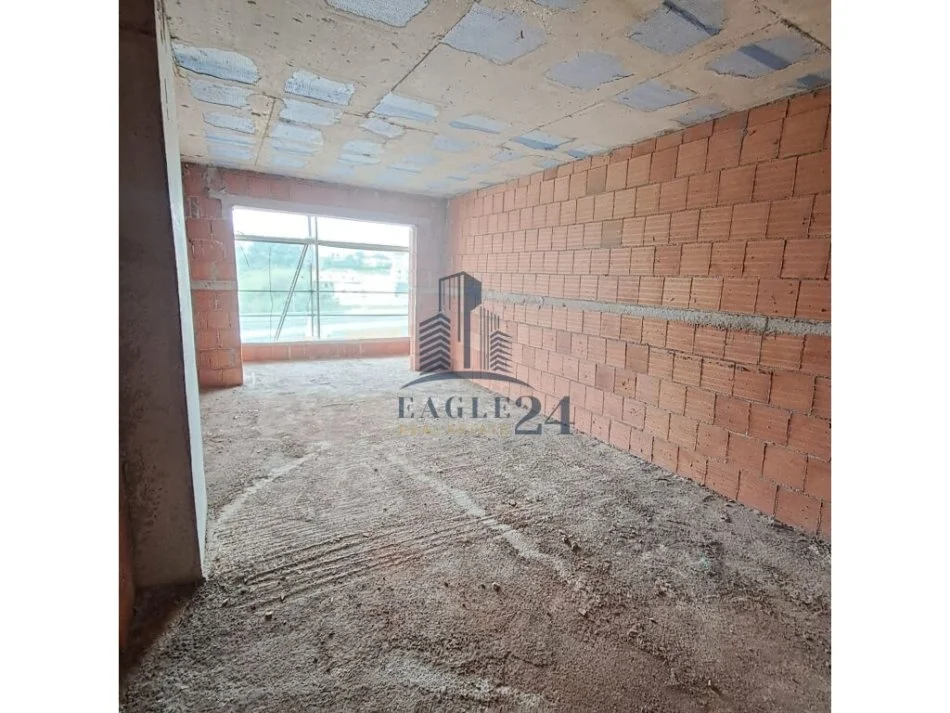 Tirane, shitet apartament 1+1 , 80 m² 79.000 € (Paskuqan)