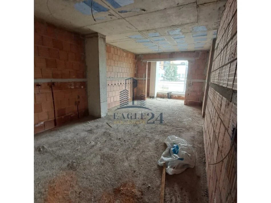 Tirane, shitet apartament 1+1 , 72 m² 72.000 € (Paskuqan)