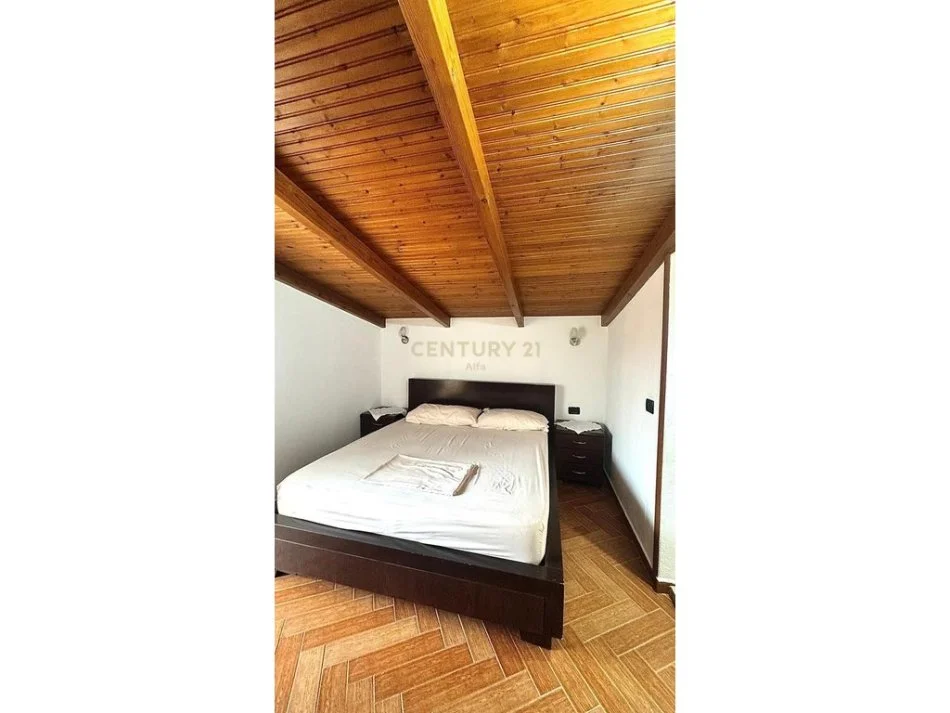 Tirane, jepet me qera apartament 3+1+Aneks+Ballkon Kati 3, 170 m² 850 € 