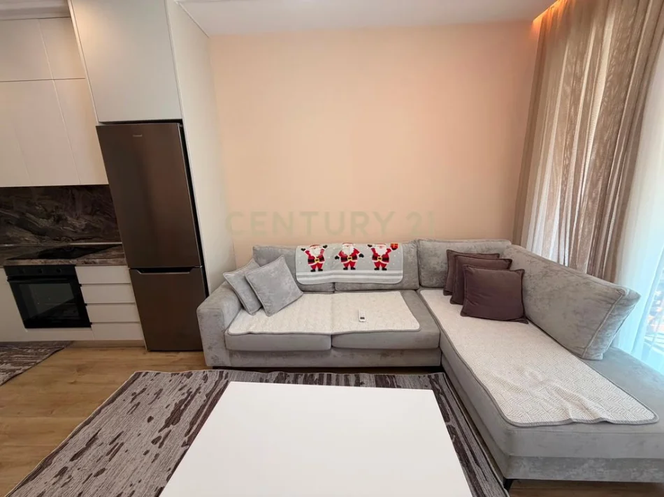 Shqiperi, jepet me qera apartament 1+1 Kati 6, 60 m² 550 € (don bosko)