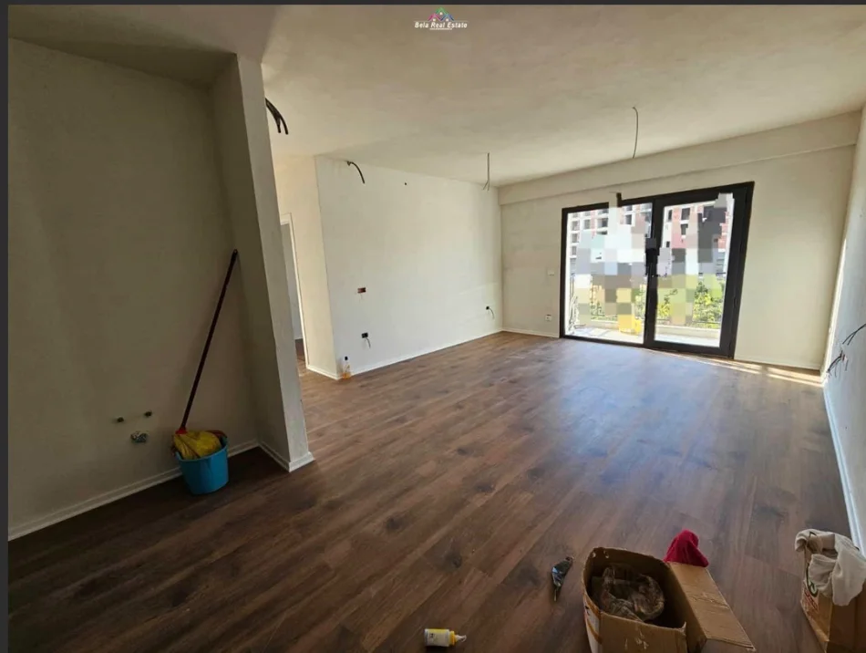 Tirane, shitet apartament 2+1+Ballkon Kati 2, 97 m² 160.800 € (Prane Klanit)