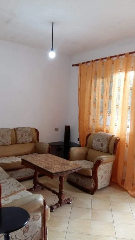 Tirane, jap me qera shtepi 1+1+Ballkon Kati 0, (Rruga ram sadrija)