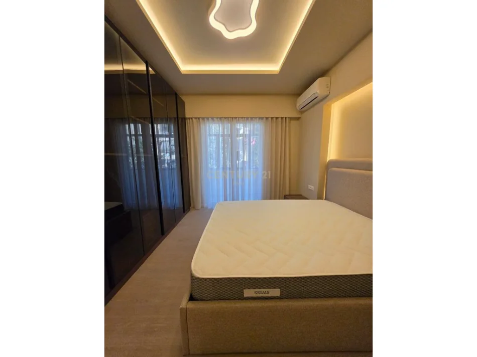 Tirane, jepet me qera apartament 2+1 Kati 3, 100 m² 700 € (rruga bardhyl)
