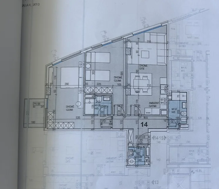 Tirane, shitet apartament 2+1+Ballkon Kati 4, 115 m² 178.000 € (Xhamllik)