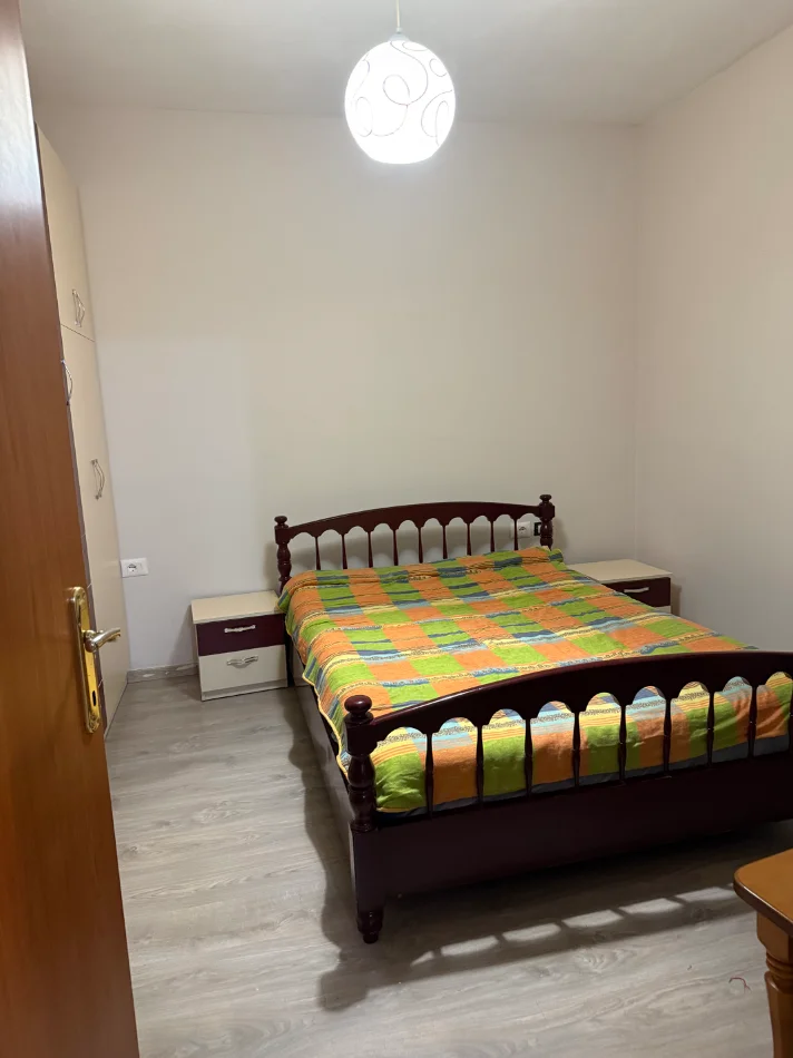 Tirane, jepet me qera apartament 1+1+Ballkon Kati 6, 67 m² 410 € (Rruga 3 Deshmoret Yzberisht)