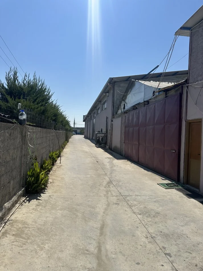 Lushnje, jepet me qera magazine Kati 0, 400 m² 800 € (Te plasmasi ne Lushnje)