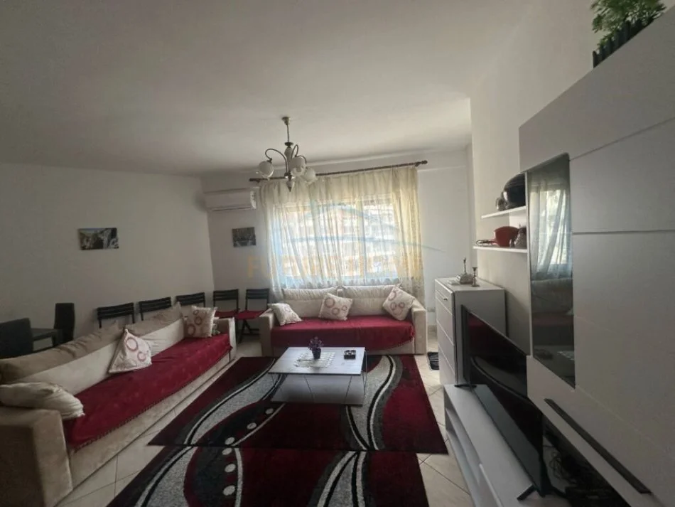 Tirane, shitet apartament 2+1+Ballkon Kati 8, 117 m² 185000€ (Reshit Petrela)