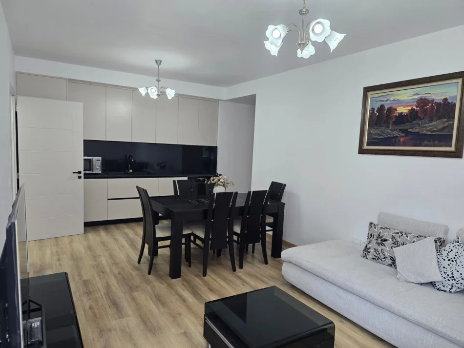Tirane, jepet me qera apartament 2+1 Ish UET Kati 3, 93 m² 700 €