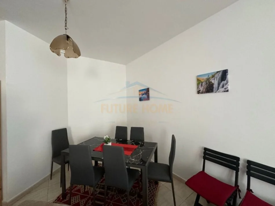 Tirane, shitet apartament 2+1+Ballkon Kati 8, 117 m² 185000€ (Reshit Petrela)