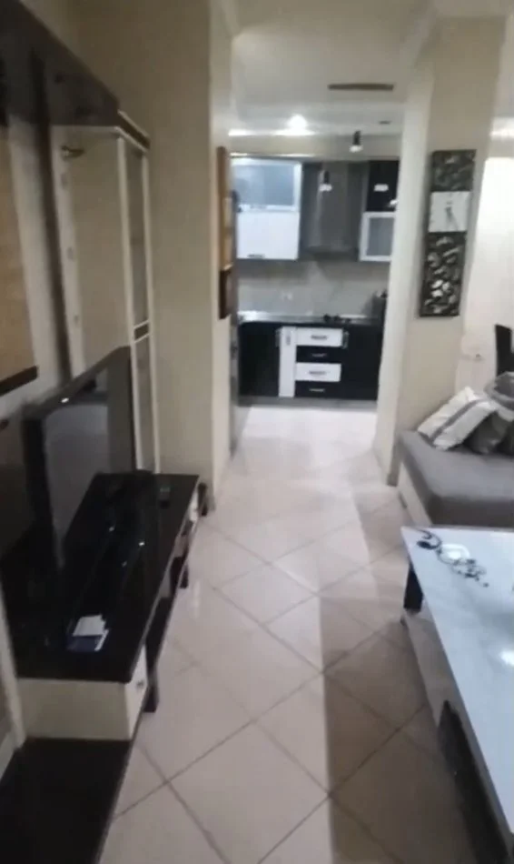 Tirane, jepet me qera apartament 3+1+Ballkon Kati 11, 100 m² 620 € (Rruga e Kavajes perball Delijorgjit)