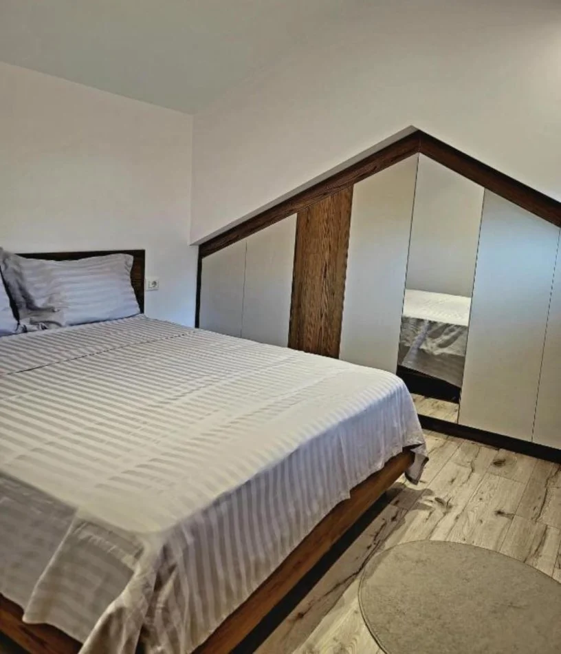 Tirane, jepet me qera apartament , 45 m² 400 € 