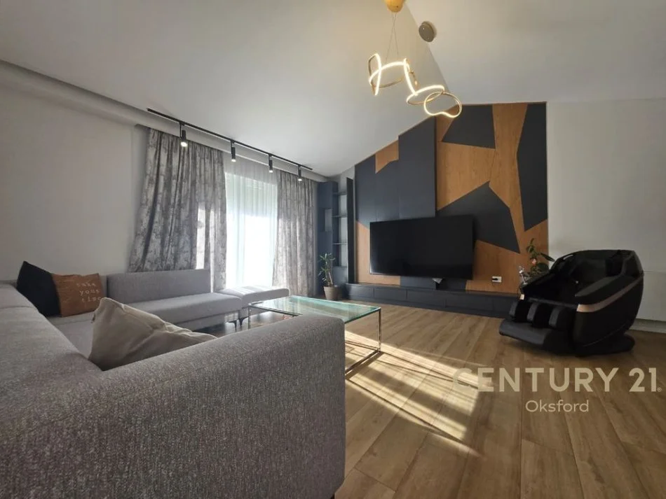 Tirane, jepet me qera apartament 3+1+Aneks+Ballkon Kati 3, 95 m² 1.800 € (RESIDENCA SECRET GARDEN)