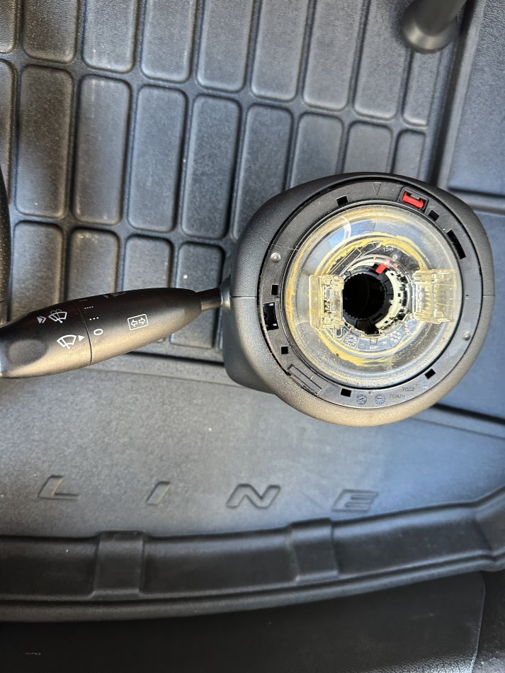 Tirane, shes Timon W204 + Film Timoni , 14.000 leke