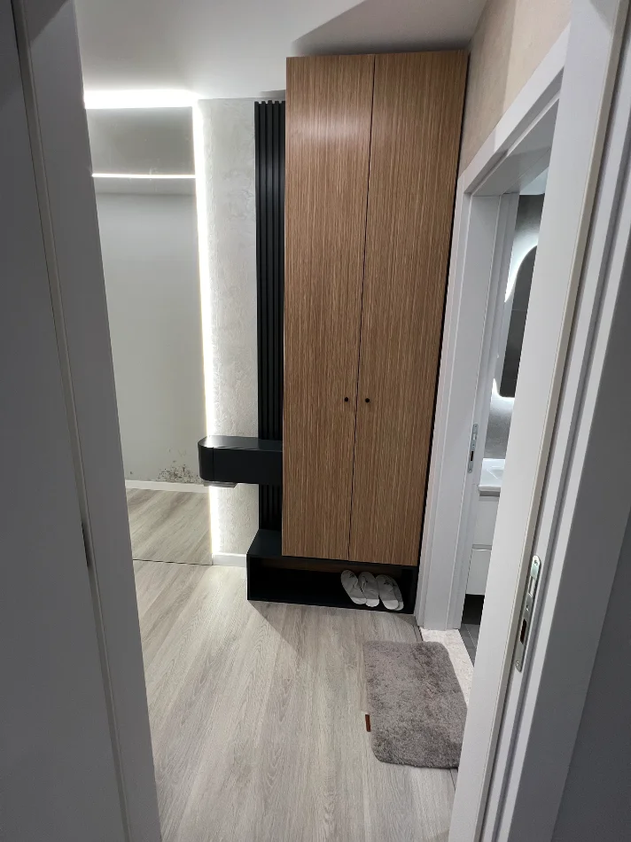 Durres, jepet me qera nga Pronari, pa-komision garsonier Studio Kati 5, 35 m² 500 € (Golem)