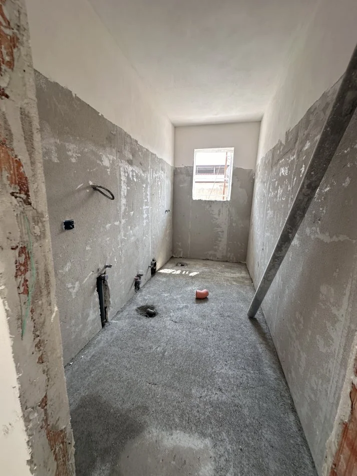 Tirane, shitet apartament 2+1 Kati 8, 97 m² 78.000 € (SHESIM APARTAMENT 2+1 NE KAMEZ!)