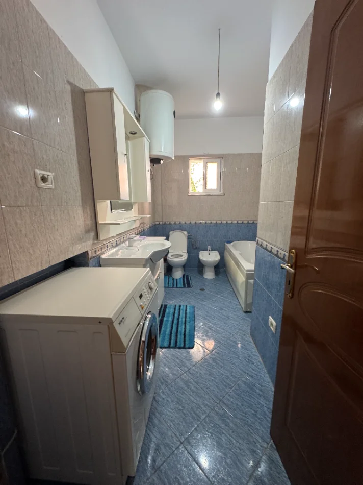 Tirane, jepet me qera shtepi 1+1 Kati 0, 59 m² 400 € (Astir)